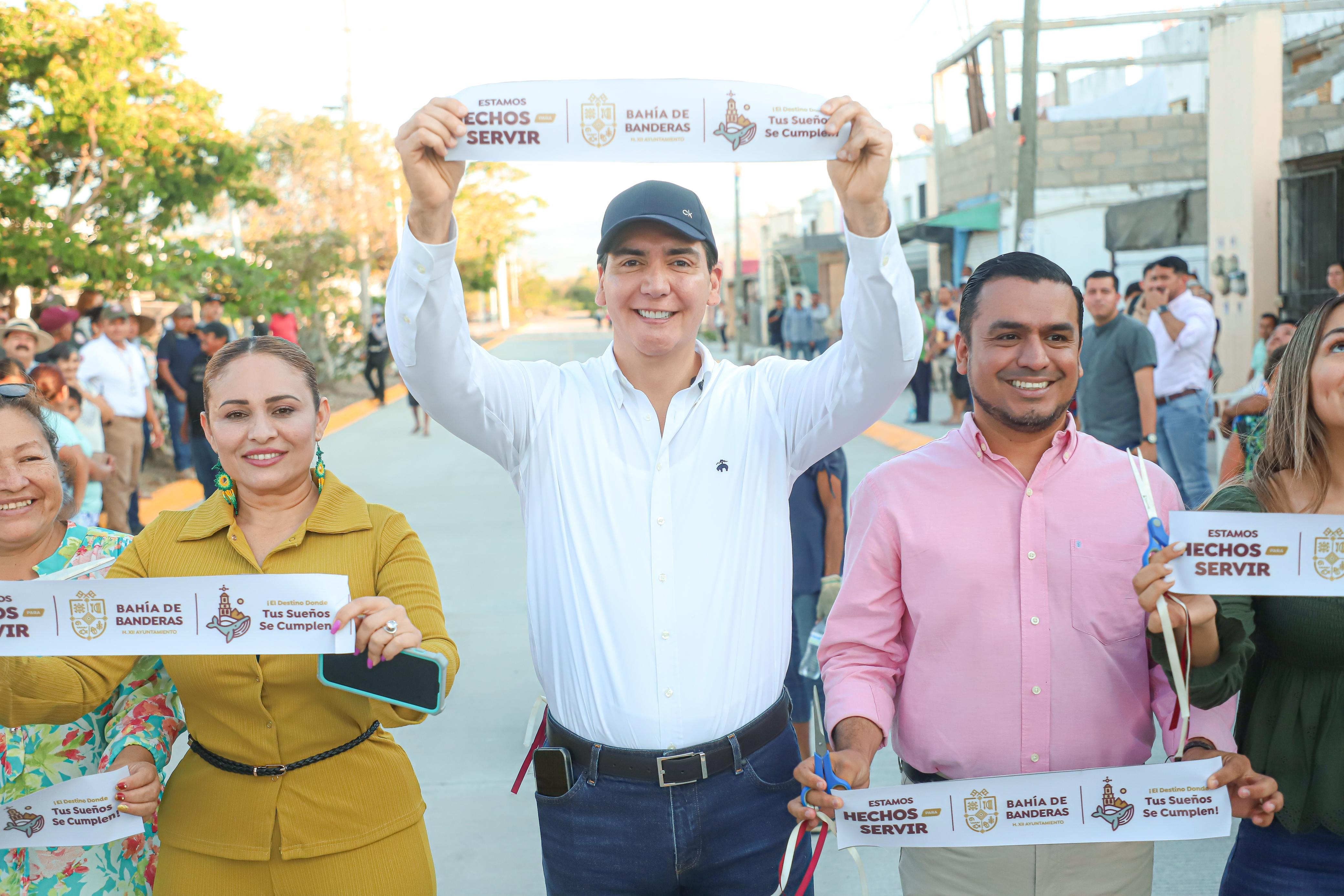 IMG-20250521-WA0002-1 “Esta avenida les va a durar toda la vida”: Héctor Santana entrega rehabilitación total del boulevard Jardines del Sol