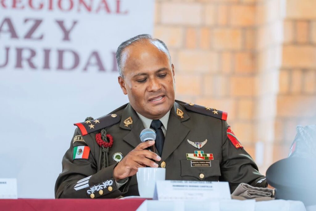 Imagen-de-WhatsApp-2025-05-23-a-las-16.55.32_8effbbea-1024x683 Encabeza Geraldine reunión de la Mesa Regional de Seguridad.