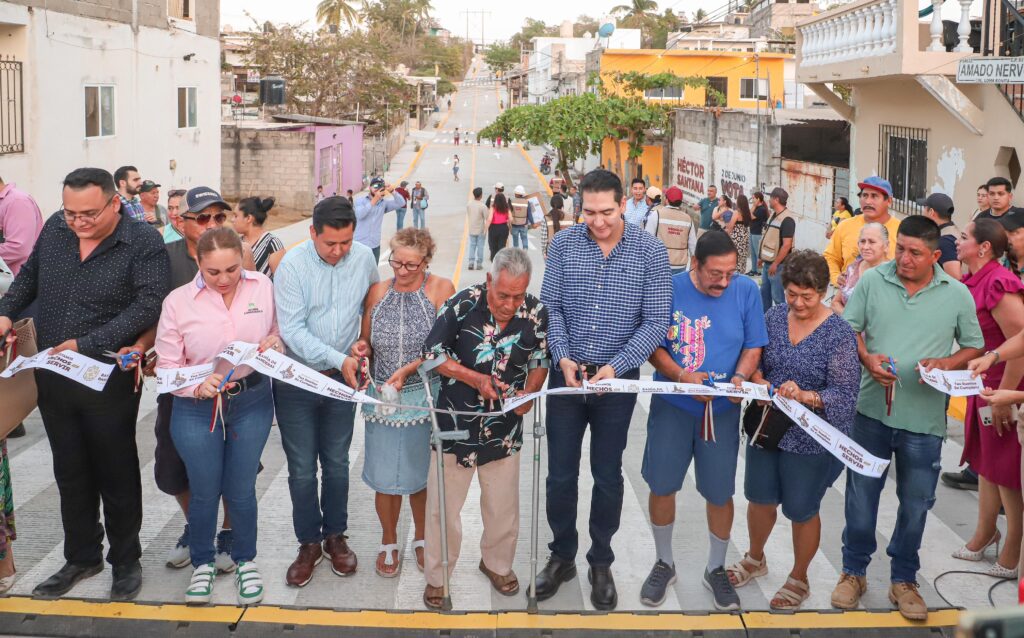 WhatsApp-Image-2025-05-08-at-7.51.05-AM-1024x638 CALLES DIGNAS Y SEGURAS: HÉCTOR SANTANA TRANSFORMA LA CALLE AMADO NERVO EN BUCERÍAS.