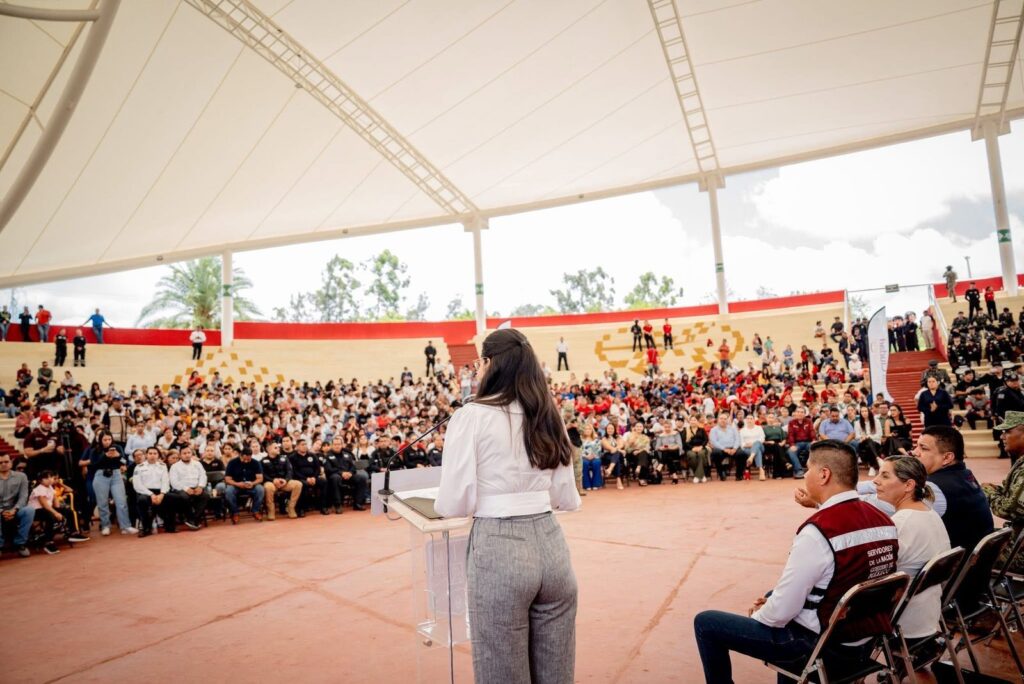 WhatsApp-Image-2025-06-19-at-9.09.34-AM-2-1024x684 Geraldine Ponce impulsa valores con Jornada de la Paz