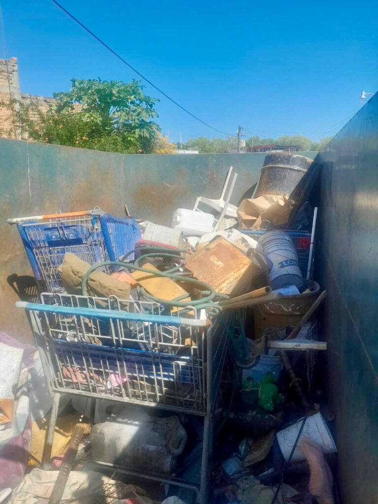 WhatsApp-Image-2025-07-24-at-4.49.31-PM-1-768x1024 Tonelada y media de basura es retirada por el gobierno de Geraldine Ponce