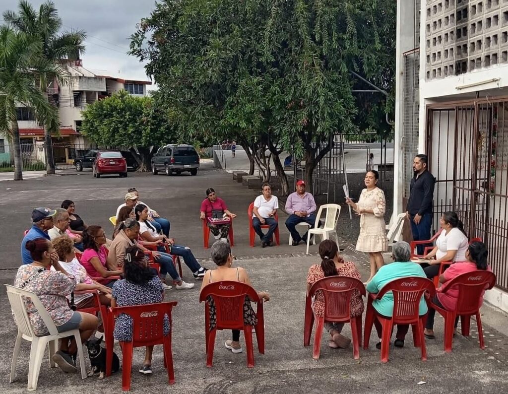 WhatsApp-Image-2025-07-27-at-3.41.05-PM-1-1024x794 Gestiona Griselda Esparza rehabilitación de canchas deportivas en colonias de su demarcación