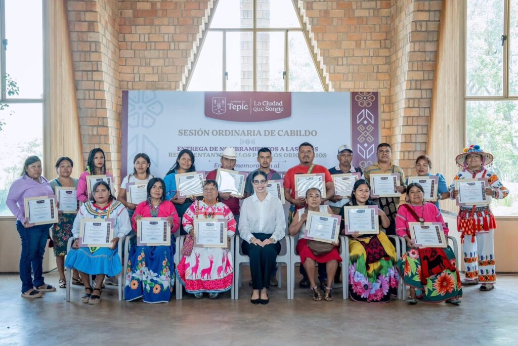 WhatsApp-Image-2025-08-11-at-6.25.22-PM-1024x684 Geraldine entrega nombramientos oficiales a representantes de pueblos originarios