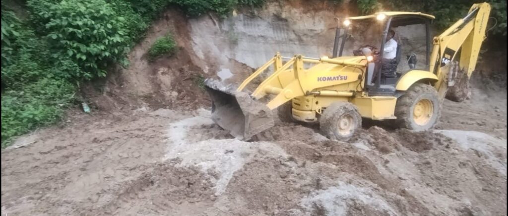 1-20-1-1024x435 Gobierno de Xalisco rehabilita camino Palapitas–Cuarenteño en atención a las comunidades