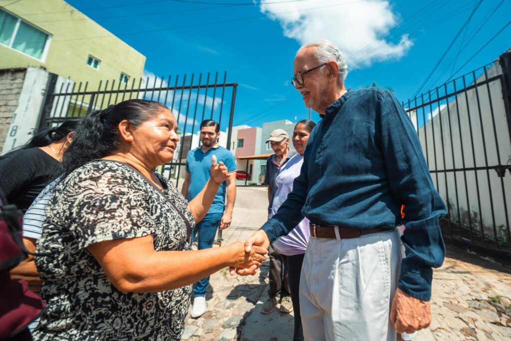 2-11-1024x683 Con una intensa gira de trabajo por la capital nayarita, inició el gobernador del estado, Miguel Ángel Navarro Quintero, su 5to. Año de gobierno