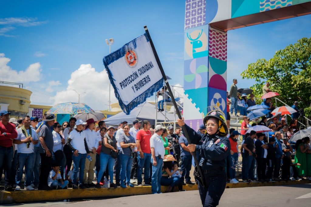 2-2-1024x682 SSPC participa en el desfile cívico-militar por el 215 aniversario de la Independencia de México