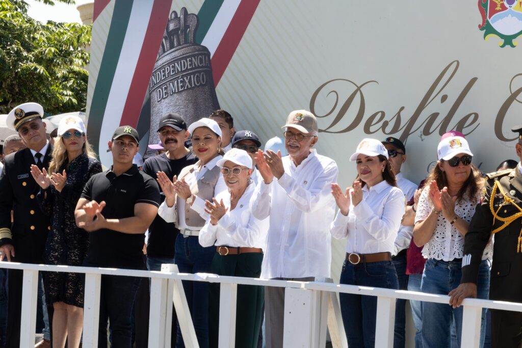 3-1024x683 Desfile cívico-militar une a Nayarit en honor a la patria
