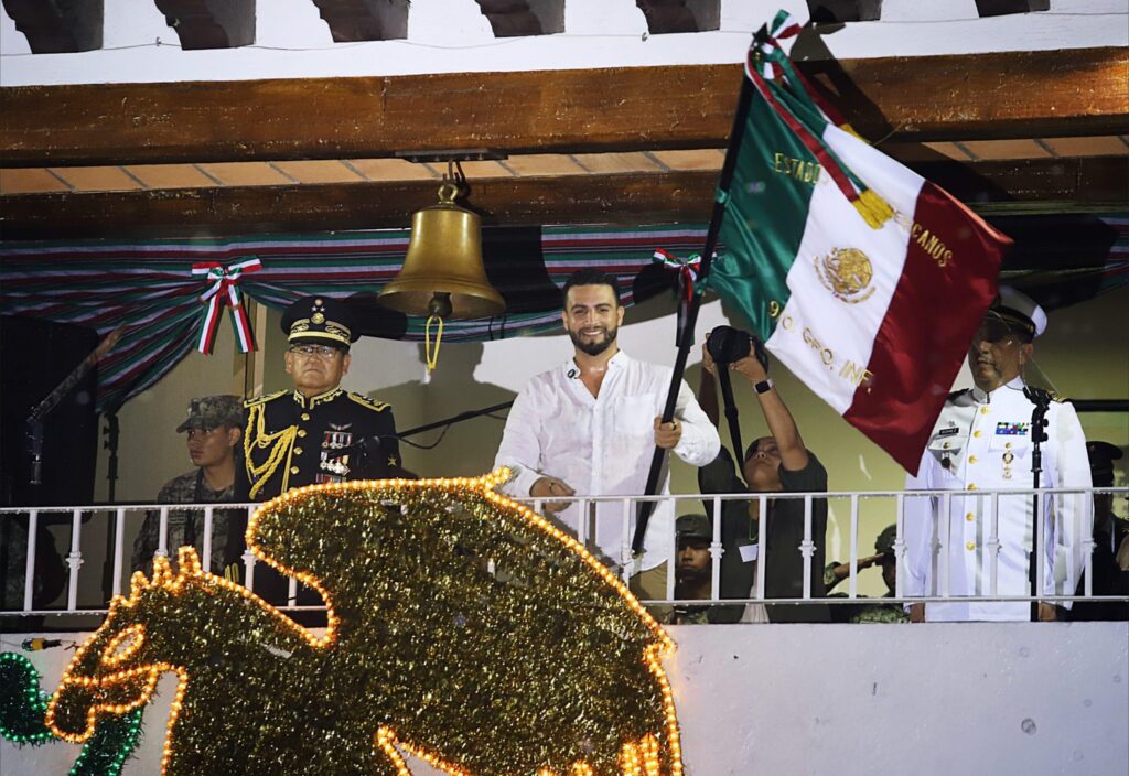 4-1-2048x1408-1-1024x704 Munguía da el Grito de Independencia ante miles de vallartenses y turistas