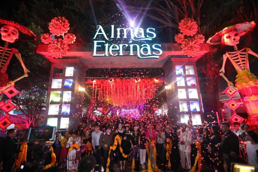 IMG-20251101-WA0414-1024x683 Geraldine Ponce encabeza el arranque del Festival de las Almas Eternas