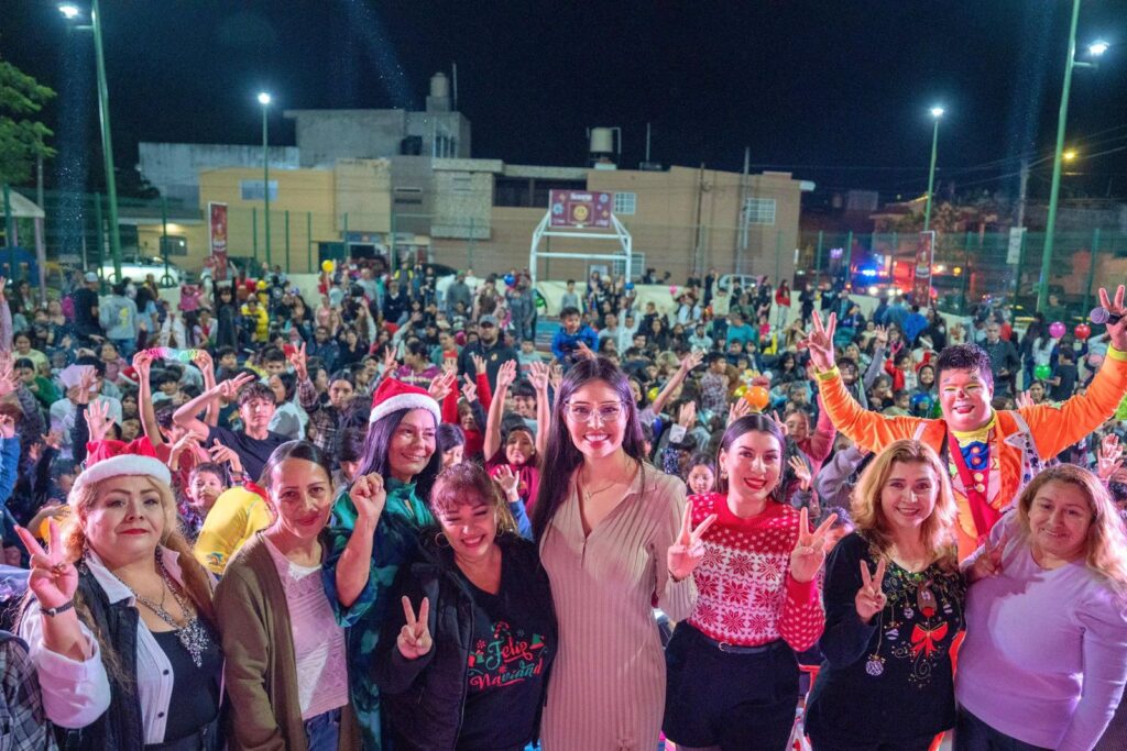 posada-1-1024x683 Geraldine encabeza posada navideña para las familias del fraccionamiento Jacarandas