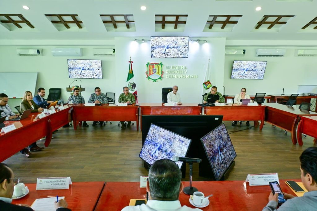 WhatsApp-Image-2026-05-19-at-10.33.45-AM-3-1024x682 Miguel Ángel Navarro reafirma coordinación por la seguridad y la paz en Nayarit