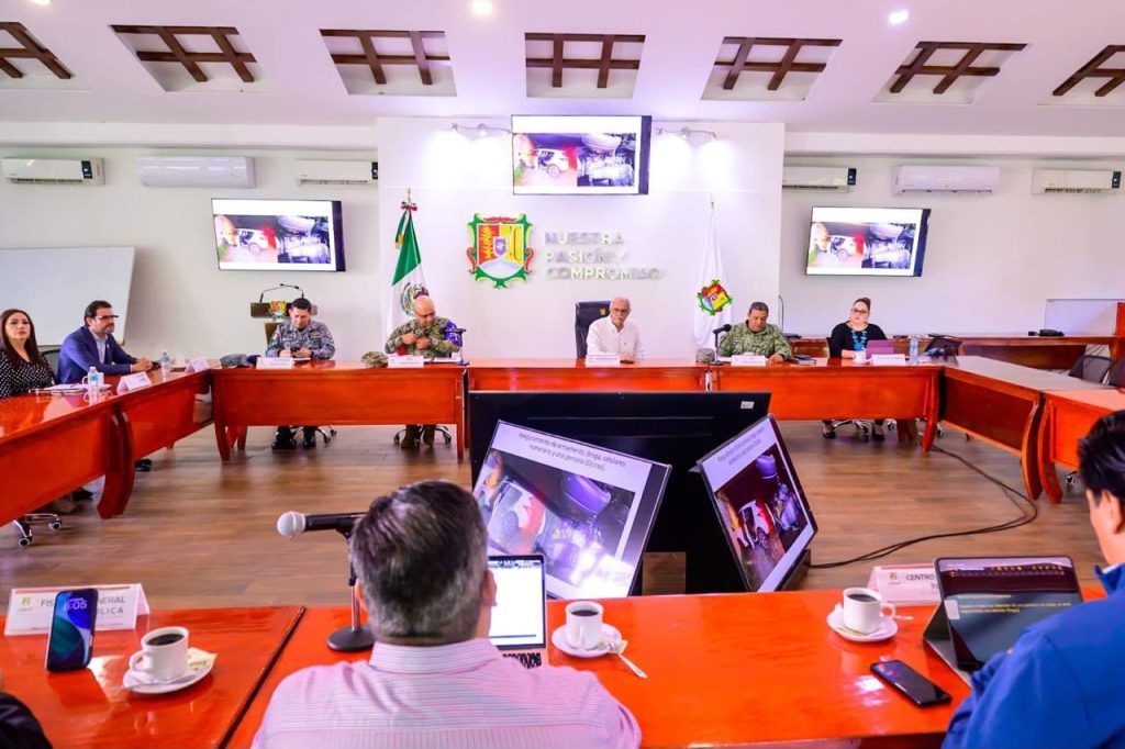 WhatsApp-Image-2026-09-28-at-11.26.32-AM-3-1024x682 Miguel Ángel Navarro da seguimiento desde la Mesa de Seguridad a las comunidades costeras